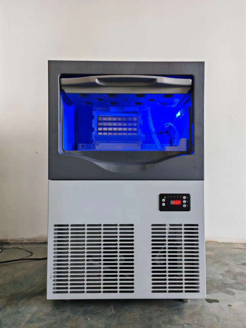 Commercial Cube Ice Machine 160kg-900kg/24h Electric Fast Square Ice for Household and Hotel Use